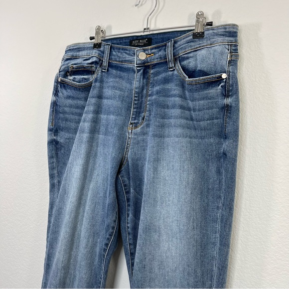 Judy Blue Mid‎ Rise Slim Fit Jeans size 15/32 Women’s - Picture 3 of 10